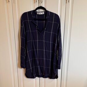 Carve Designs Navy Plaid V-Neck Tunic